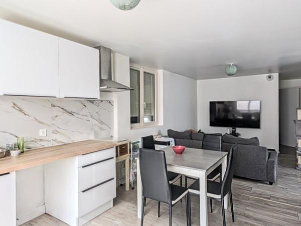 Vente / Immeuble à Chazelles-sur-Lyon (42140)