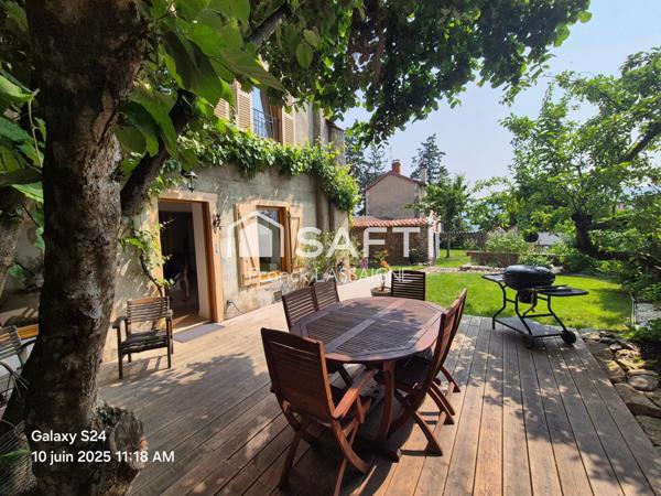 Maison avec jardin clos sans vis à vis et puits...