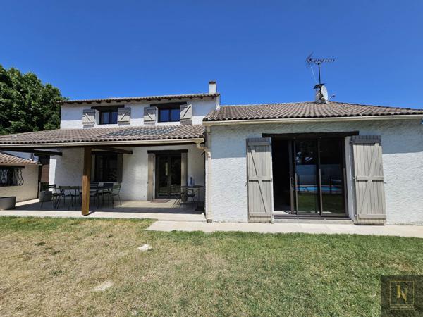 Maison
                                                                                                                                                                                                                                                                                                                        8 pièce(s)                                                                                                                                                                                                          4 chambre(s)                                                                                                                                                                                                          160  m²