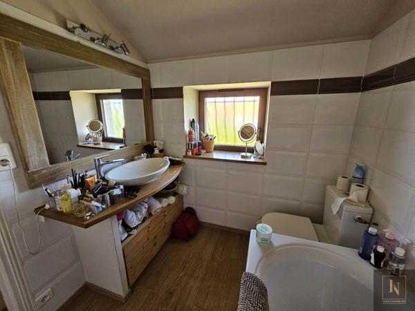 Maison
                                                                                                                                                                                                                                                                                                                        8 pièce(s)                                                                                                                                                                                                          4 chambre(s)                                                                                                                                                                                                          160  m²