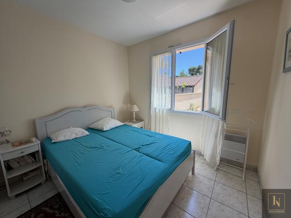 Maison
                                                                                                                                                                                                                                                                                                                        5 pièce(s)                                                                                                                                                                                                          4 chambre(s)                                                                                                                                                                                                          102  m²