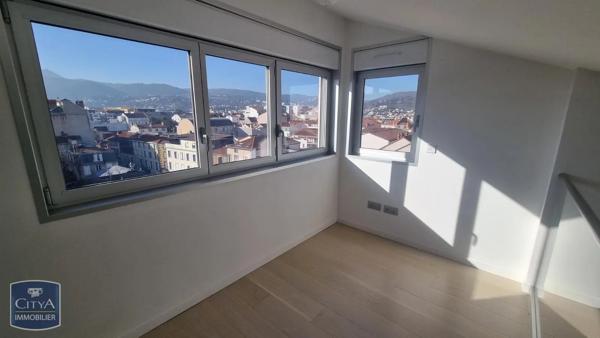 Appartement à louer 4 pièces 103.97m² Clermont-Ferrand (63000)