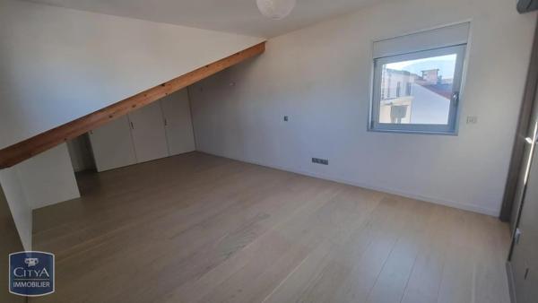 Appartement à louer 4 pièces 103.97m² Clermont-Ferrand (63000)