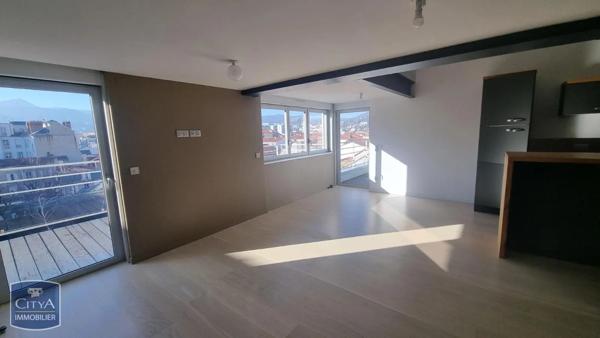 Appartement à louer 4 pièces 103.97m² Clermont-Ferrand (63000)