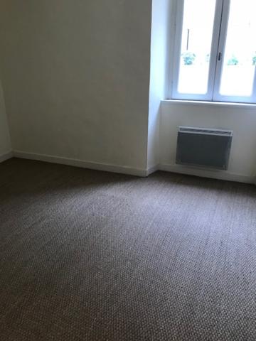 Appartement
                                                                                                                                                                                                                                                                                                                        2 pièce(s)                                                                                                                                                                                                          1 chambre(s)                                                                                                                                                                                                          33.24  m²