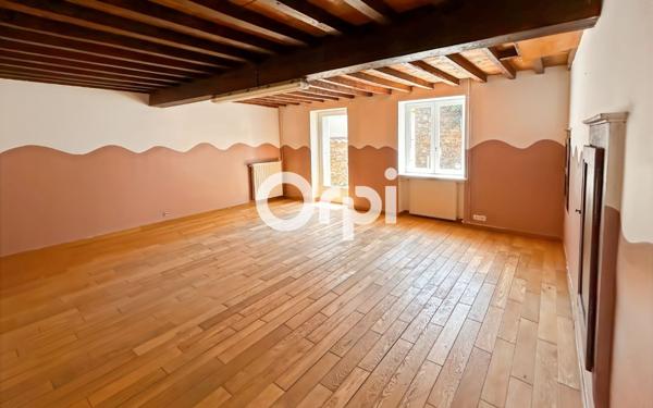 Maison à vendre    5 pièces •  Chazelles-sur-Lyon