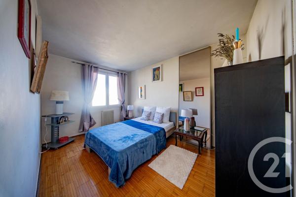 Appartement F5 à vendre  5 pièces - 101,57 m2 EVRY - 91