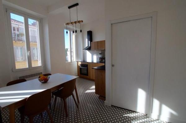 Marseille (13007) T2 Endoume entièrement rénové et meublé