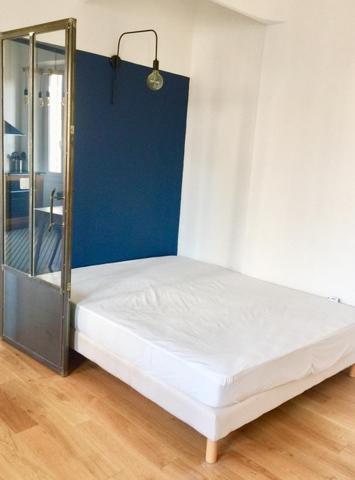 Marseille (13007) T2 Endoume entièrement rénové et meublé