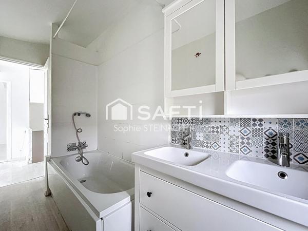 Maison ancienne à 5' RER 3 chambres + dépendance