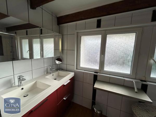 Maison à louer 4 pièces 117m² Orcet (63670)