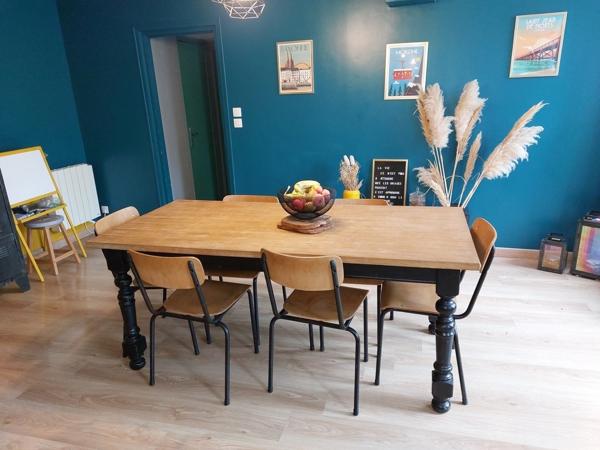 Bray-sur-Seine, maison rénovée plus grange sur terrain clos.