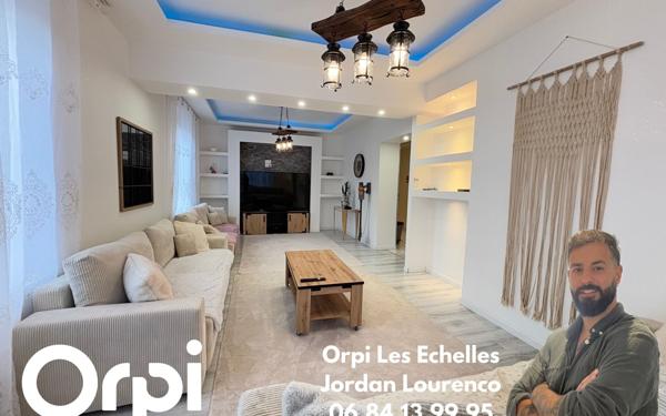 Maison à vendre    8 pièces • 236 m2 Les Abrets