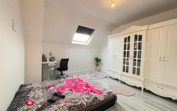 Maison à vendre    8 pièces • 236 m2 Les Abrets