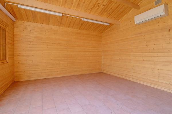 Les Pennes-Mirabeau, propriété avec plus de 3.500m² de terrain paysagé