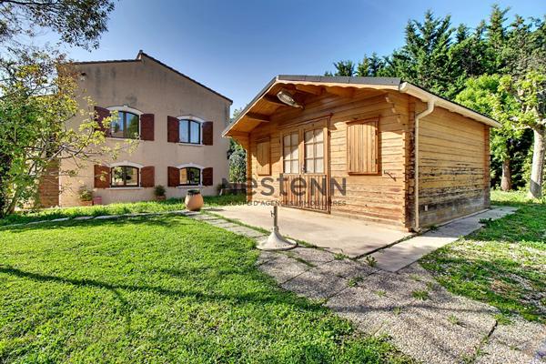Les Pennes-Mirabeau, propriété avec plus de 3.500m² de terrain paysagé
