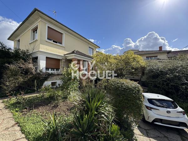 MAISON À VENDRE DE 5 PIÈCES DE 688,00 M²