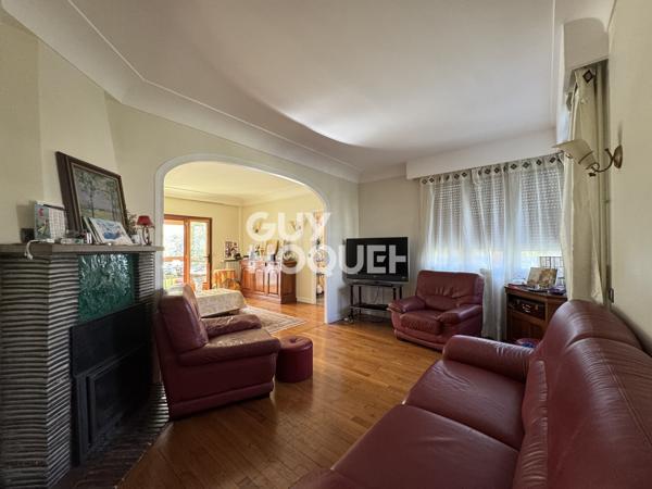 MAISON À VENDRE DE 5 PIÈCES DE 688,00 M²