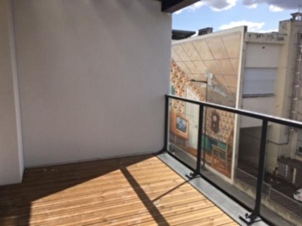 PESSAC CENTRE-3 PP avec balcon et place de parking