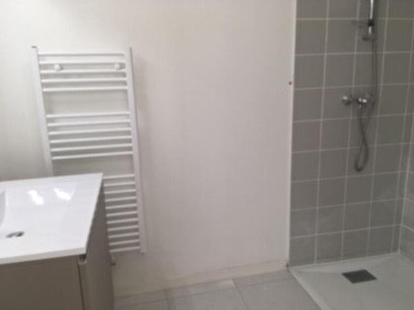 PESSAC CENTRE-3 PP avec balcon et place de parking