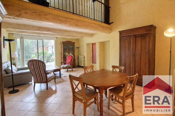 Maison Châteauneuf Du Rhône 174 m2 habitable - 443m² de terrain