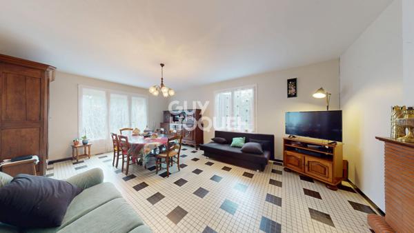 A VENDRE : Maison de plain pied 107 m² + vieille maison de 124 m²