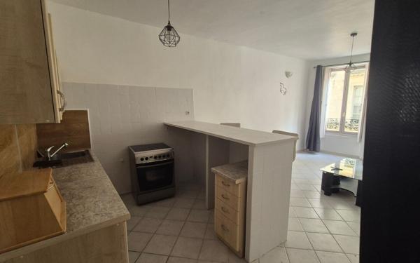 Appartement à louer    2 pièces •  Pont-Saint-Esprit