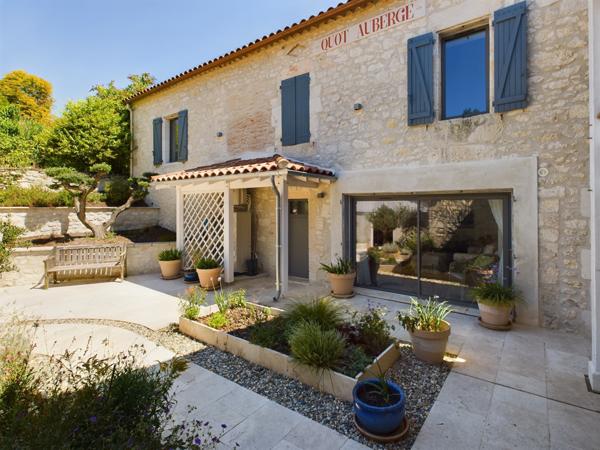 Touffailles (82190) Touffailles Ravissante maison au village avec 4 chambres, cour jardin et potager