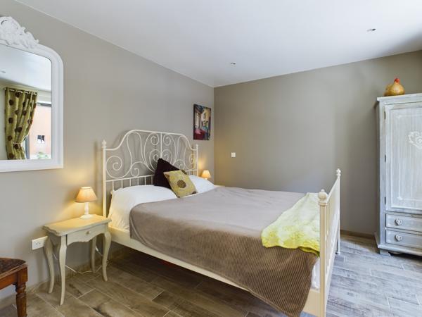 Touffailles (82190) Touffailles Ravissante maison au village avec 4 chambres, cour jardin et potager