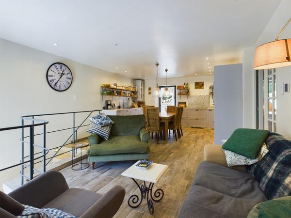 Touffailles (82190) Touffailles Ravissante maison au village avec 4 chambres, cour jardin et potager