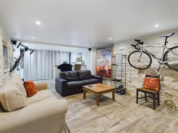 Touffailles (82190) Touffailles Ravissante maison au village avec 4 chambres, cour jardin et potager