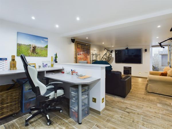 Touffailles (82190) Touffailles Ravissante maison au village avec 4 chambres, cour jardin et potager