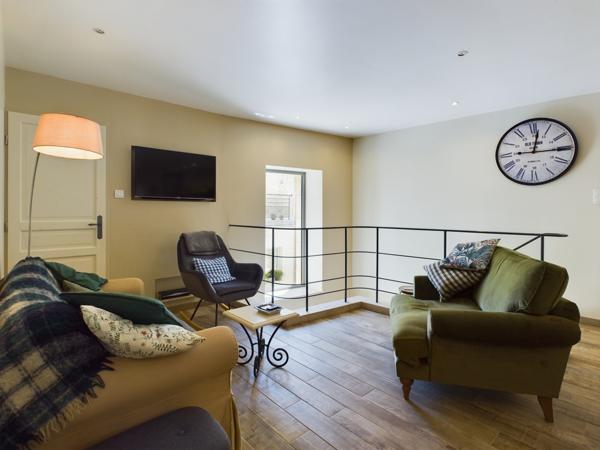 Touffailles (82190) Touffailles Ravissante maison au village avec 4 chambres, cour jardin et potager