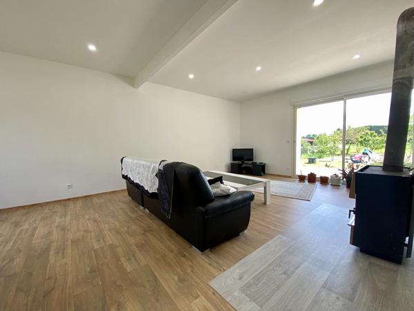 Longère entièrement rénovée - CONTRES