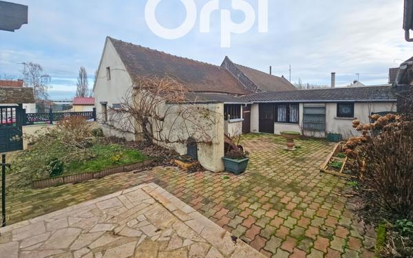 Maison à vendre    3 pièces •  Estrées-Saint-Denis