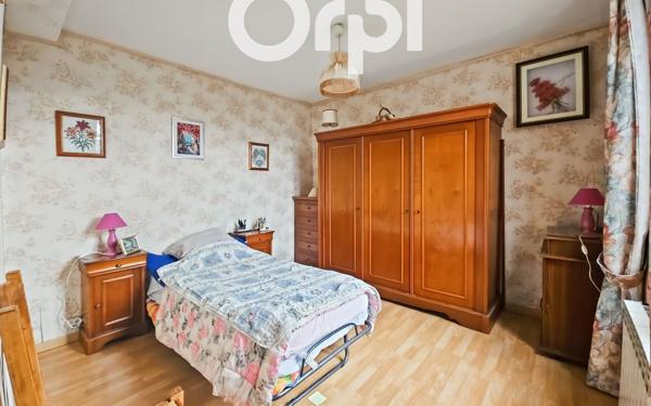 Maison à vendre    3 pièces •  Estrées-Saint-Denis