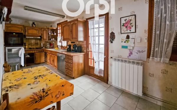 Maison à vendre    3 pièces •  Estrées-Saint-Denis