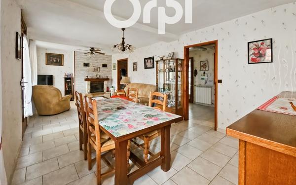 Maison à vendre    3 pièces •  Estrées-Saint-Denis