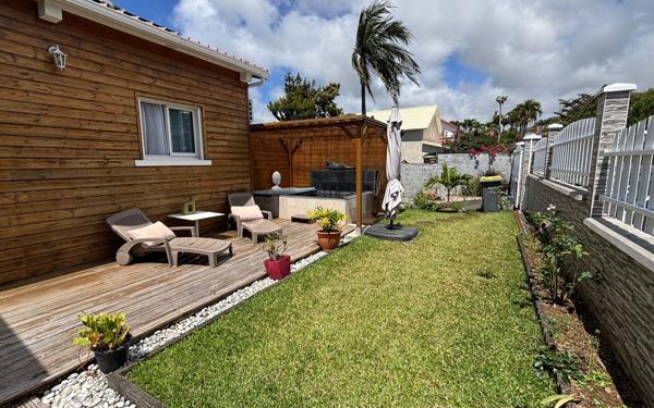 Maison à vendre    4 pièces • 90 m2 Sainte-Suzanne