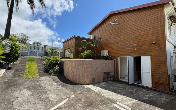 Maison à vendre    4 pièces • 90 m2 Sainte-Suzanne