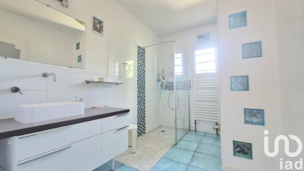 Maison à vendre 6 pièces 175 m² Carbon-Blanc