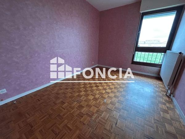 Location Appartement 4 pièces 76 m² - SQUARE MICHELET Albi 81000