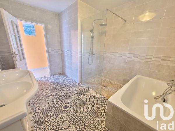 Maison 6 pièces de 158 m² à Vauchassis (10190)