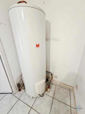 Dpt Gers (32), à vendre BARCELONNE DU GERS Maison T4 de plain pied sur 105 m² habitables + garage attenant et double garage non attenant sur 1193 m² de terrain, au calme