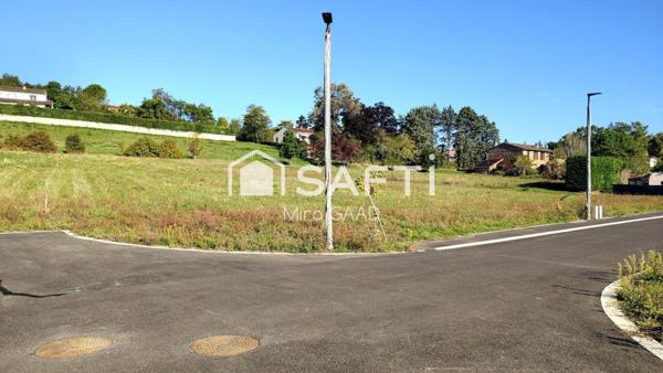 Terrain plat 1324 m2 viabilisé libre tout constructeur