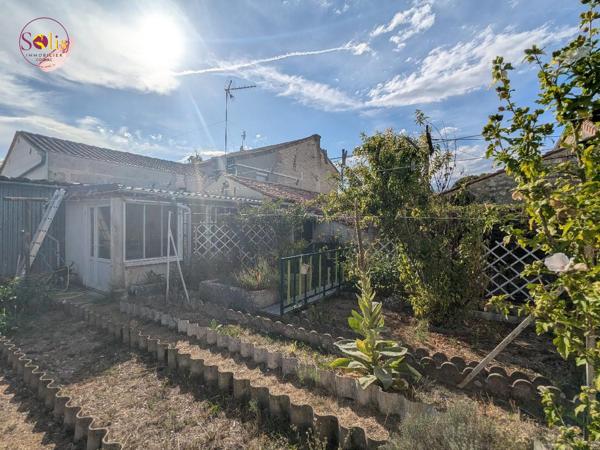 SEGONZAC PLAIN PIED AVEC JARDIN Maison de ville proche ...
