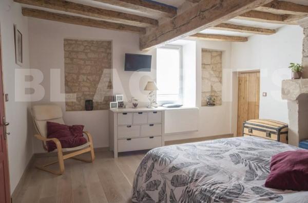 Maison de ville ancienne rénovée avec charme