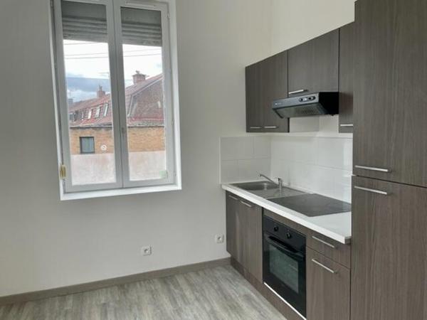 Bel immeuble de 7 appartements avec 12 parking et local vélo