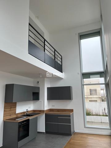 Location Appartement 5 pièces 131.69 m² - Rueil-malmaison 92500