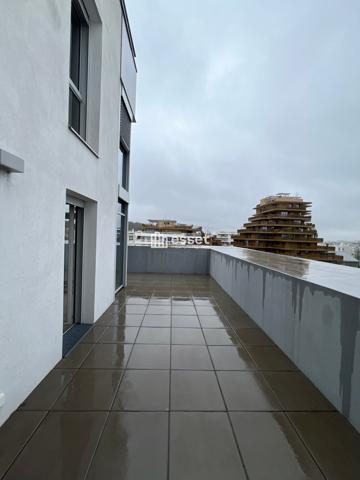 Location Appartement 5 pièces 131.69 m² - Rueil-malmaison 92500